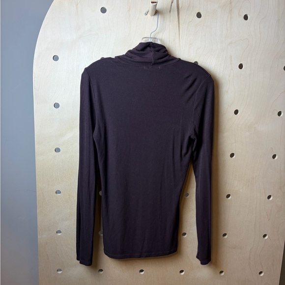 Michael Stars Women’s 2X1 Ribbed One Size Turtleneck - Picture 7 of 7